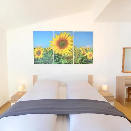 شقة W-apartments - Spacious Parking, Ev-station & Private Outdoor Area With Playground *